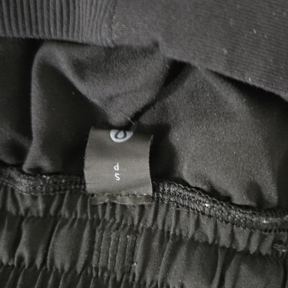 lululemon athletica Men's Black Joggers - Picture 8 of 10